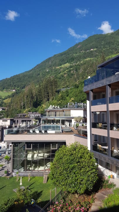 Ausblick Quellenhof Luxury Resort Passeier