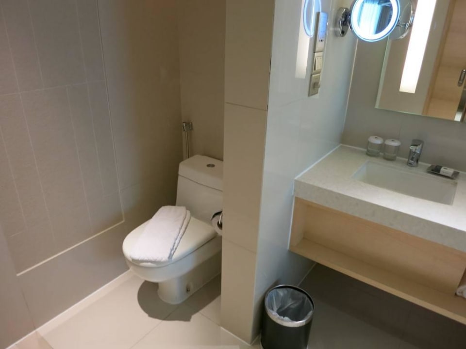 Badezimmer DoubleTree by Hilton Hotel Johor Bahru