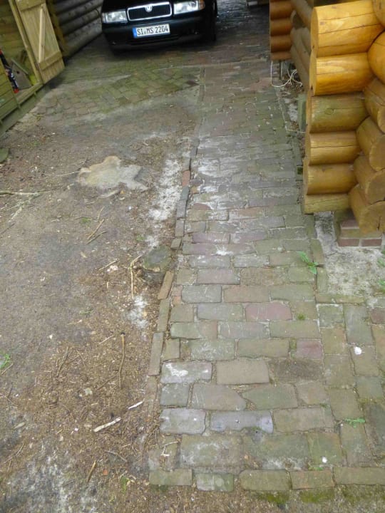 Ungepflegter gefährlichen Garten Ferienhaus Klockgether