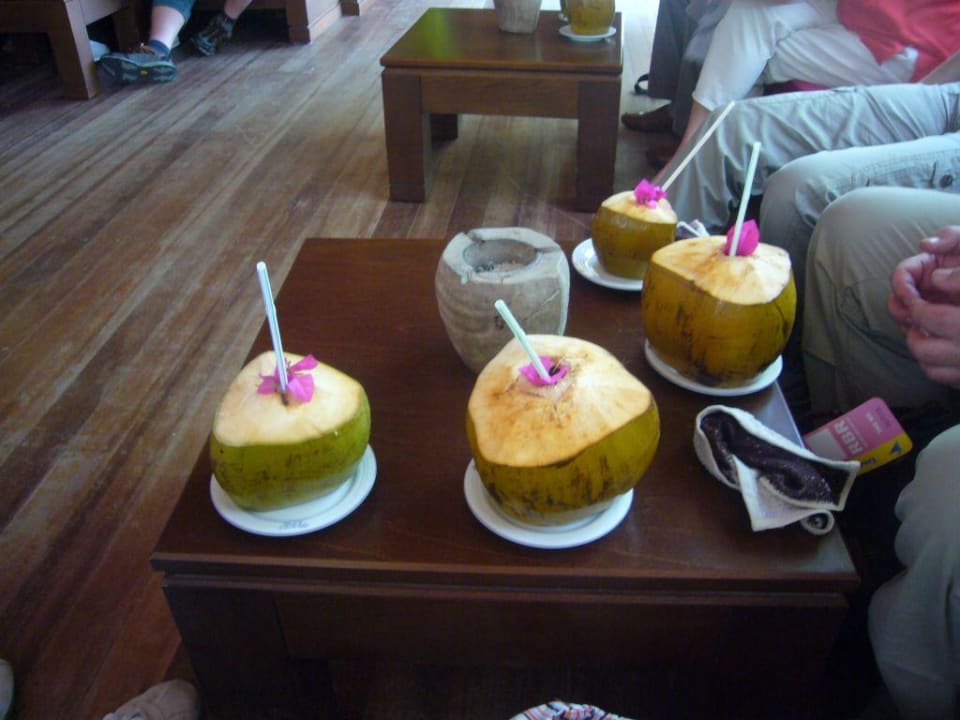 Begrüßungsdrinks NH Collection Maldives Reethi Resort