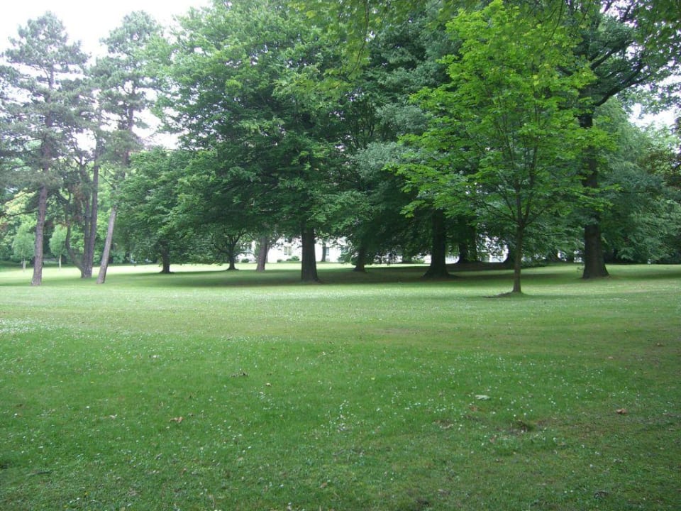 Park beim Hotel Welcome Parkhotel Bochum