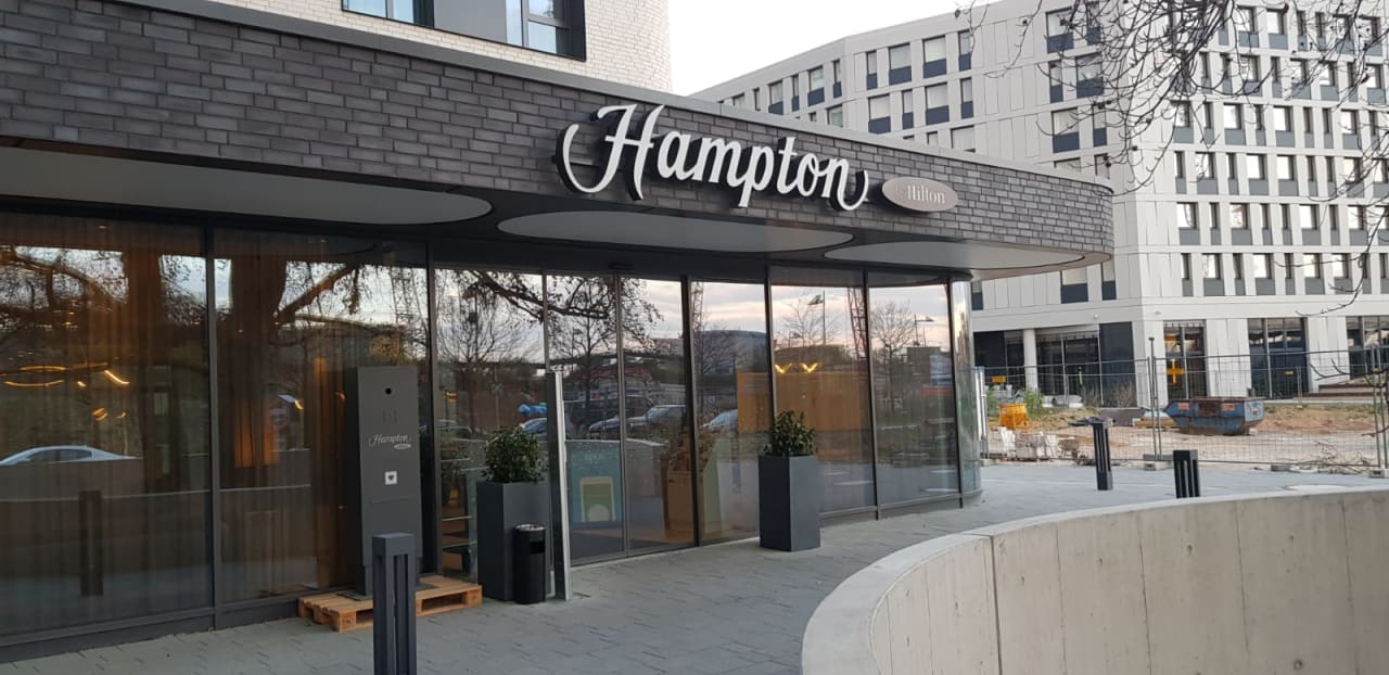 Außenansicht Hampton By Hilton Frankfurt Airport