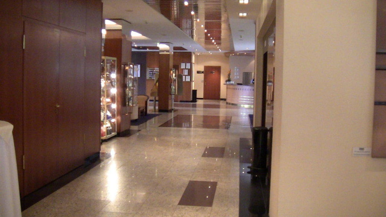 Auch die Lobby sehr gepflegt Müggelseeperle Hotel & Conference Berlin