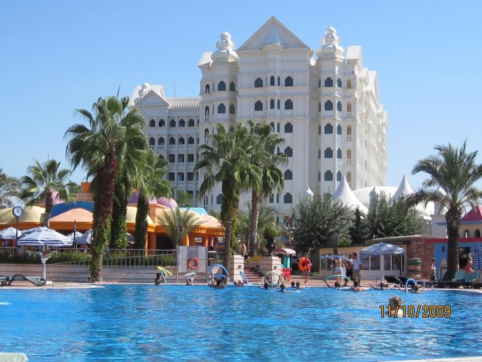 Hotel Fulia Kamelya Aishen Club