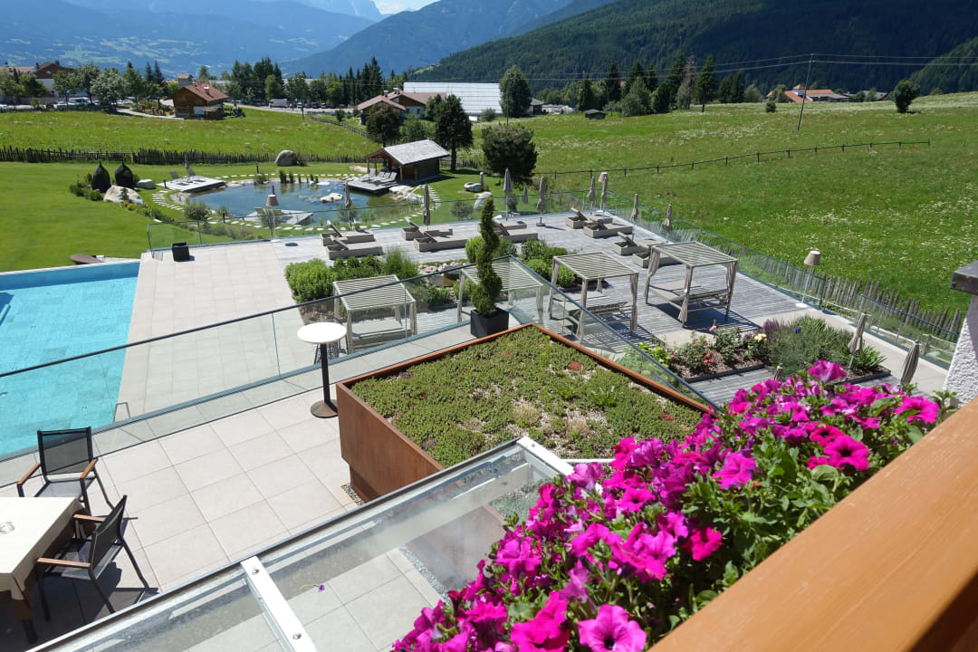 Pool SONNENBERG | Panorama Dolomites Wellbeing