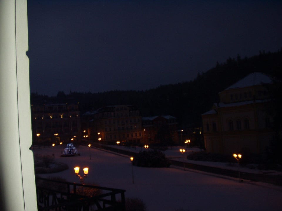 Marianske Lazne bei Nacht Hotel Paris