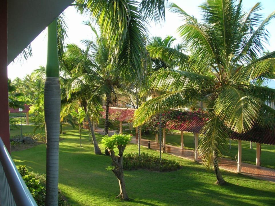 Wünderschöne Gartenlandschaft Grand Palladium Select Bávaro Resort & Spa