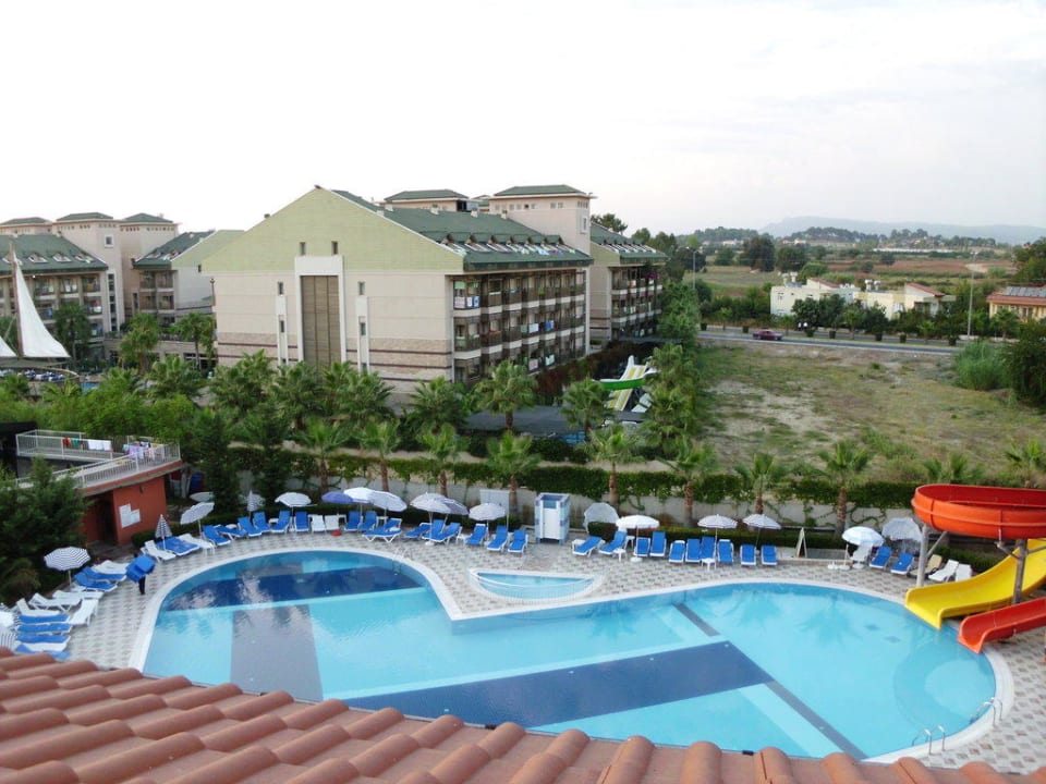 Pool Club Side Coast