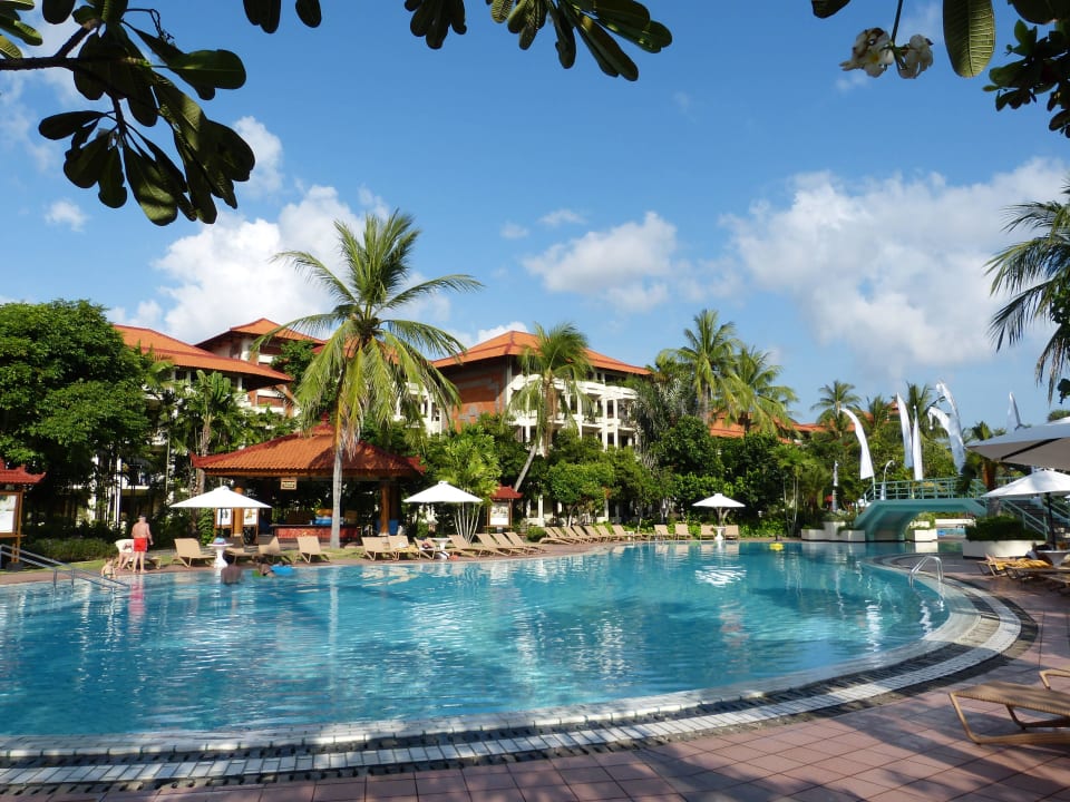 Großer Pool Ayodya Resort Bali