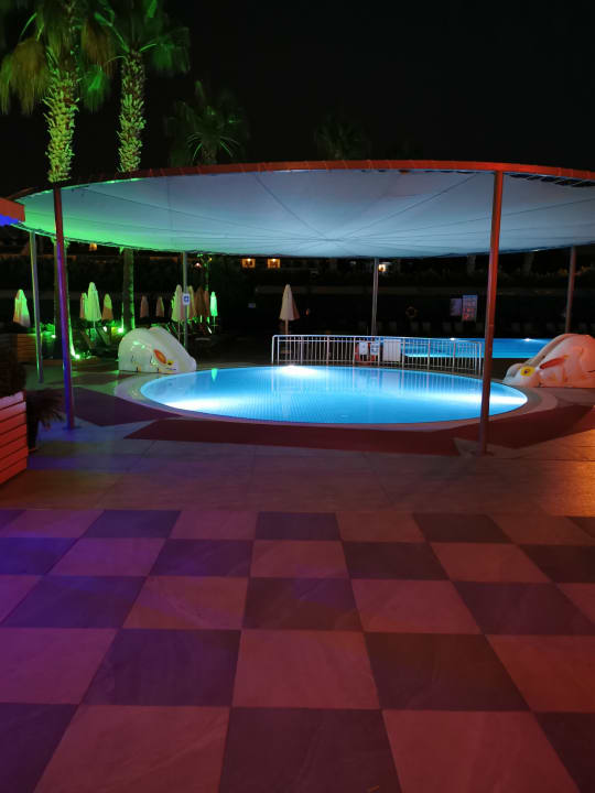 Pool Hane Family Resort