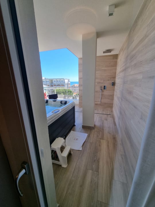 Zimmer Life Hotel
