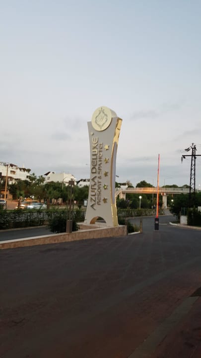 Eingang berrich Azura Deluxe Resort & Spa Hotel