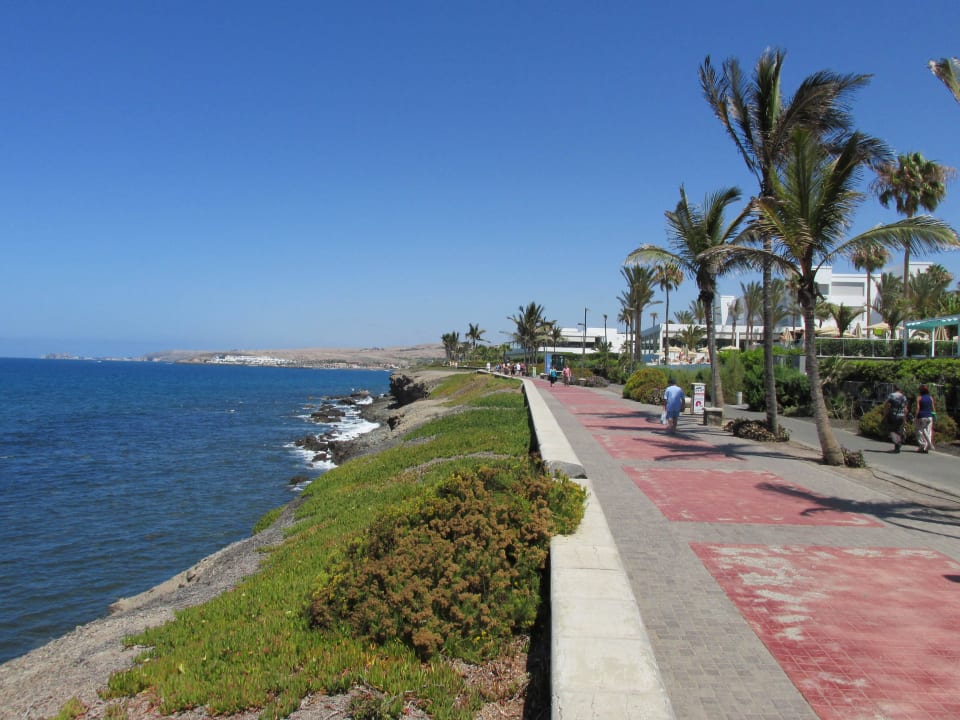 Promenade vor dem Hotel Hotel Riu Gran Canaria