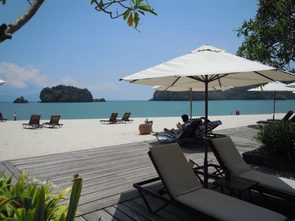 Strand beim Sunset Pool Hotel Tanjung Rhu Resort