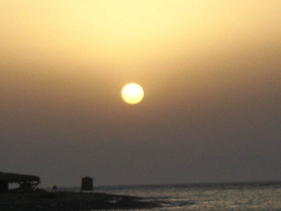 Sonnenaufgang vom Steg aus Happy Life Village