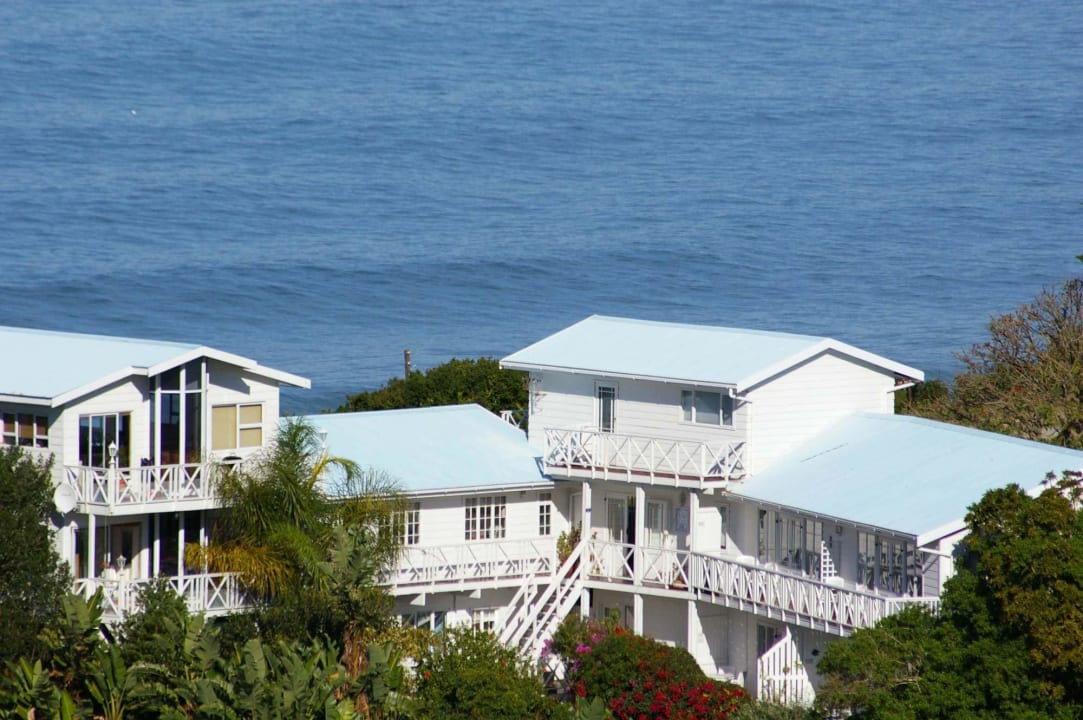 General view of the guest house Hotel Brenton Beach House