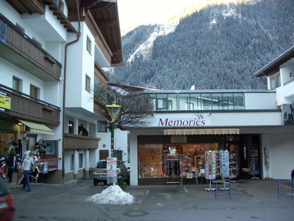 Übergang vom Garni zum Apart Hotel Strass - Sport&Spa Hotel