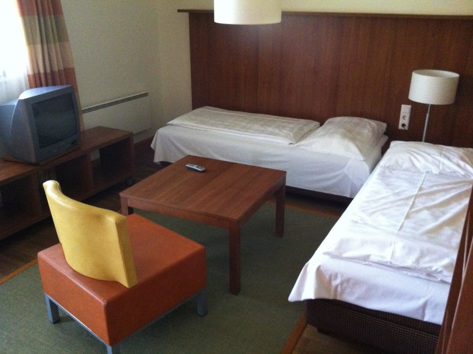 Wohnzimmer mit Kinderbetten Feriendorf am Maltschacher See