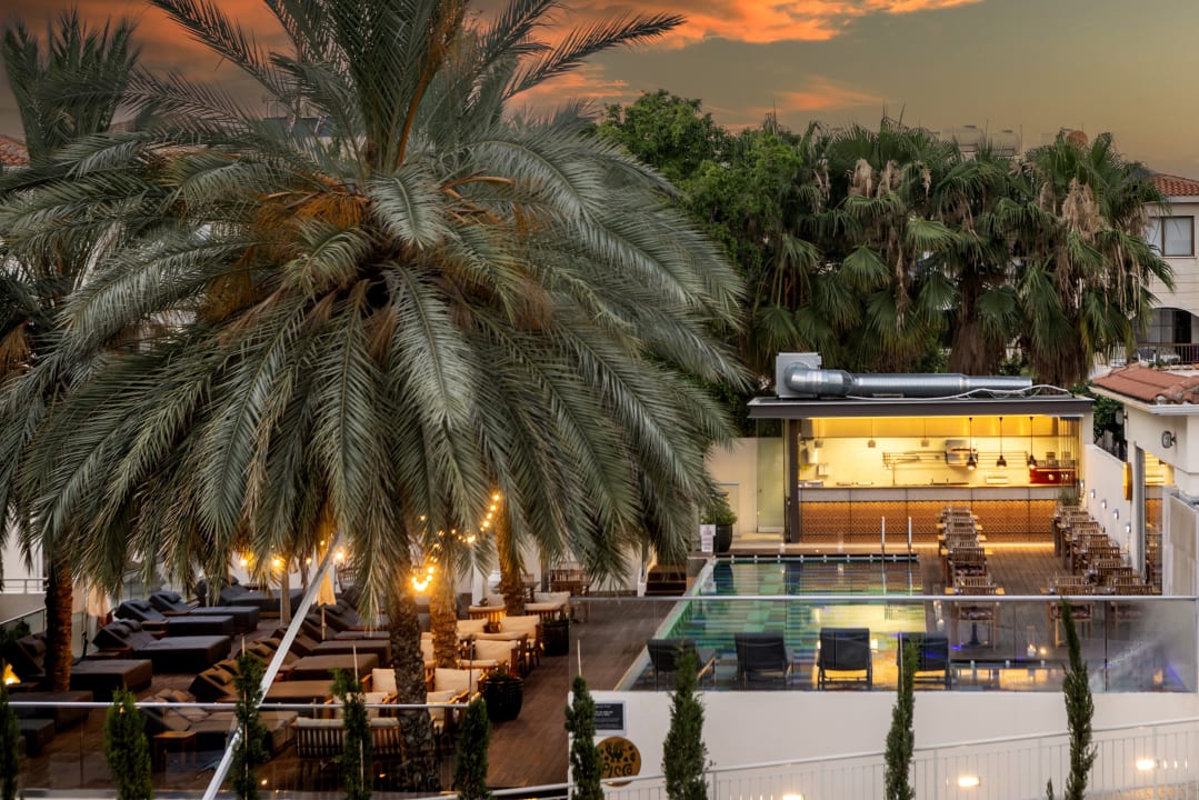 Ausblick King Jason Paphos - Designed for adults