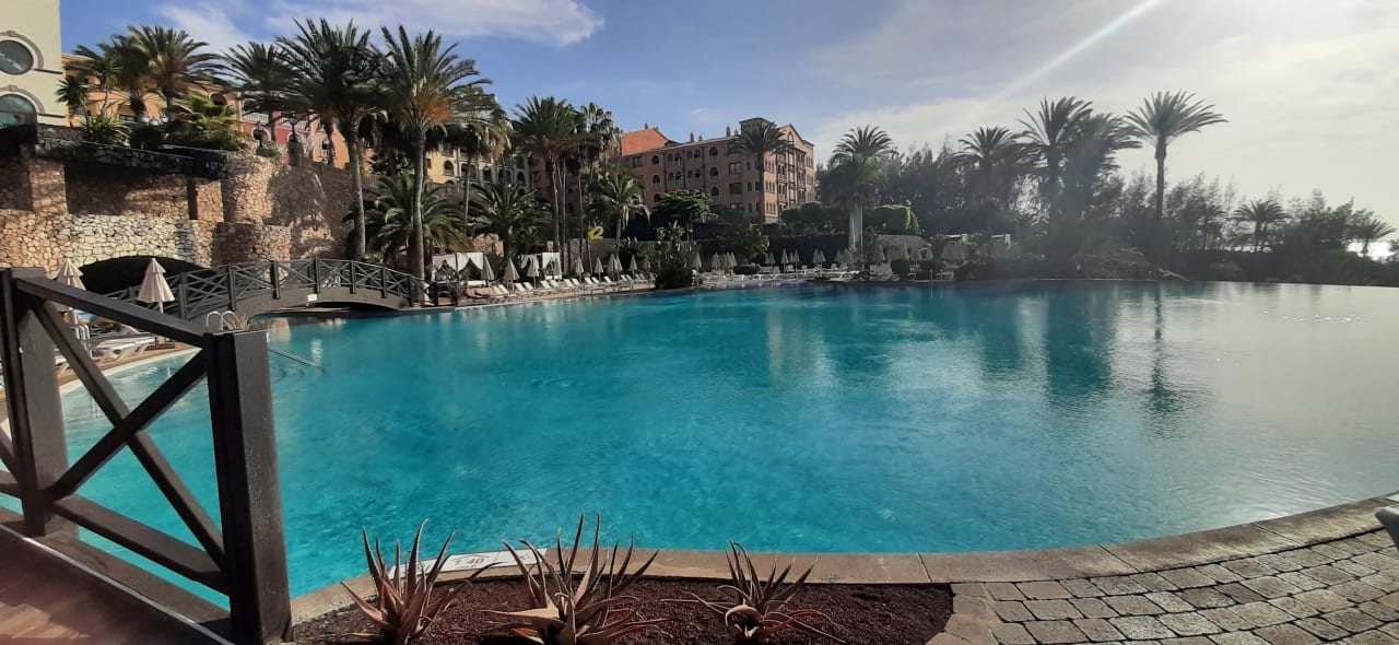 Pool R2 Rio Calma Hotel & Spa & Conference
