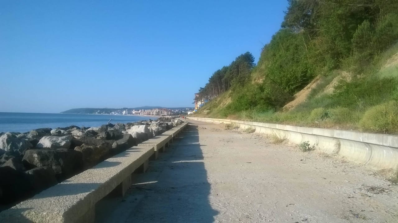 W stronę hotelu Sol Luna Bay