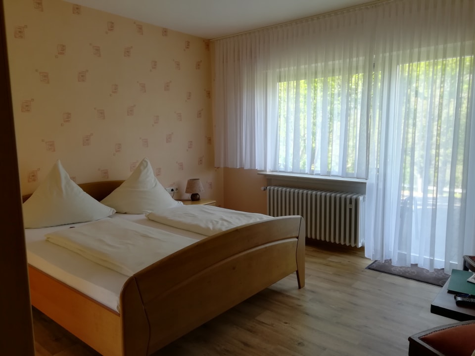 Zimmer Pension auf dem Weingut Edgar Schwaab