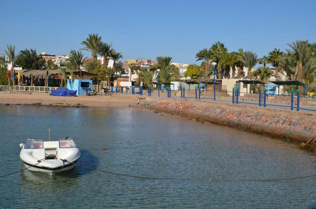Strand Menaville Safaga