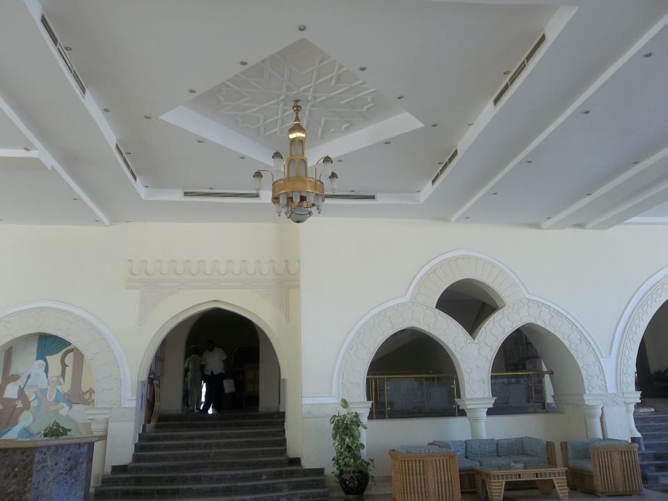 Лобби Pensée Royal Garden Beach Resort