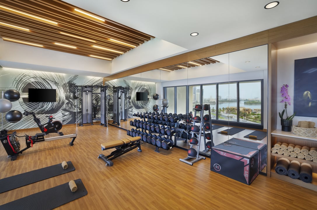Sport & Freizeit DoubleTree by Hilton Sharjah Waterfront Hotel & Residences