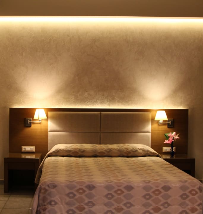 Zimmer Achilles Hotel