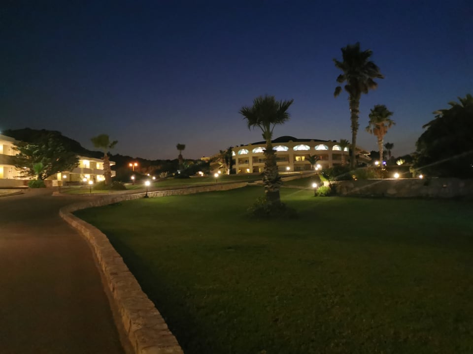 Gartenanlage Hotel Kalithea Horizon Royal