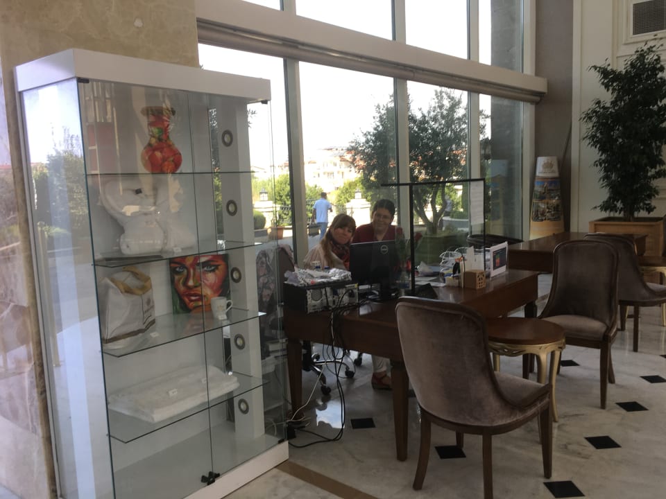 Sonstiges Well Palace Side