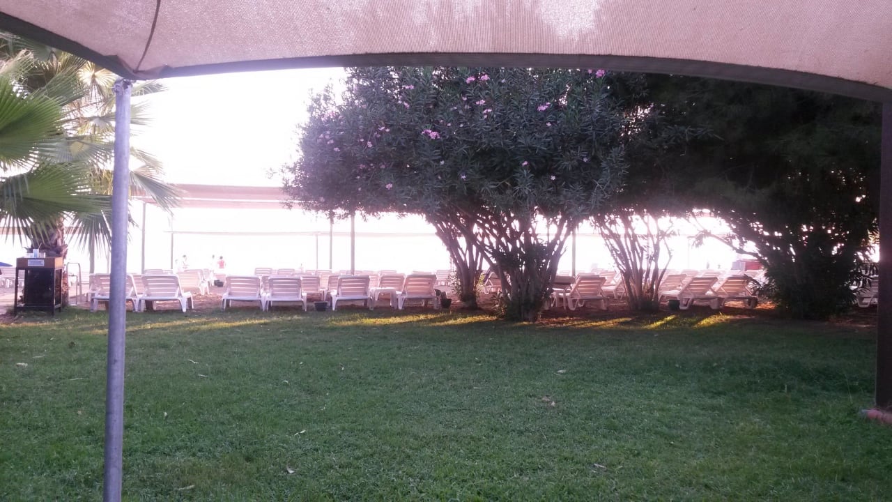 Blick von der Strandbar Hotel Thalia Unique