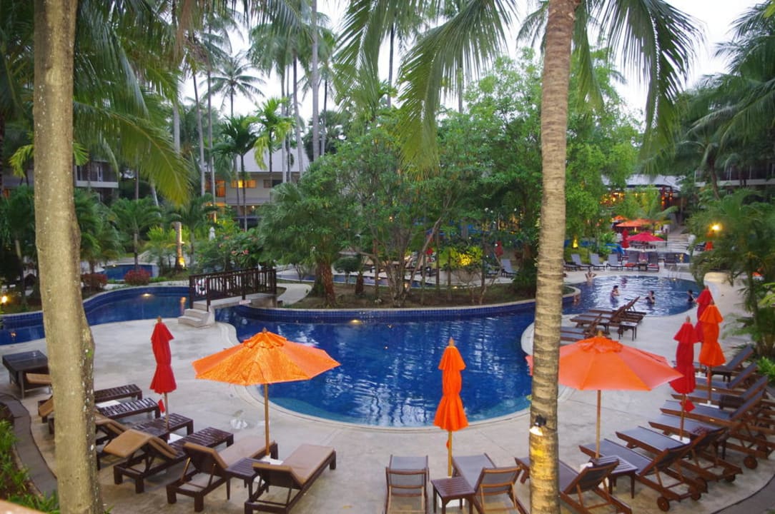 Pool Holiday Inn Resort Phuket Surin Beach by IHG