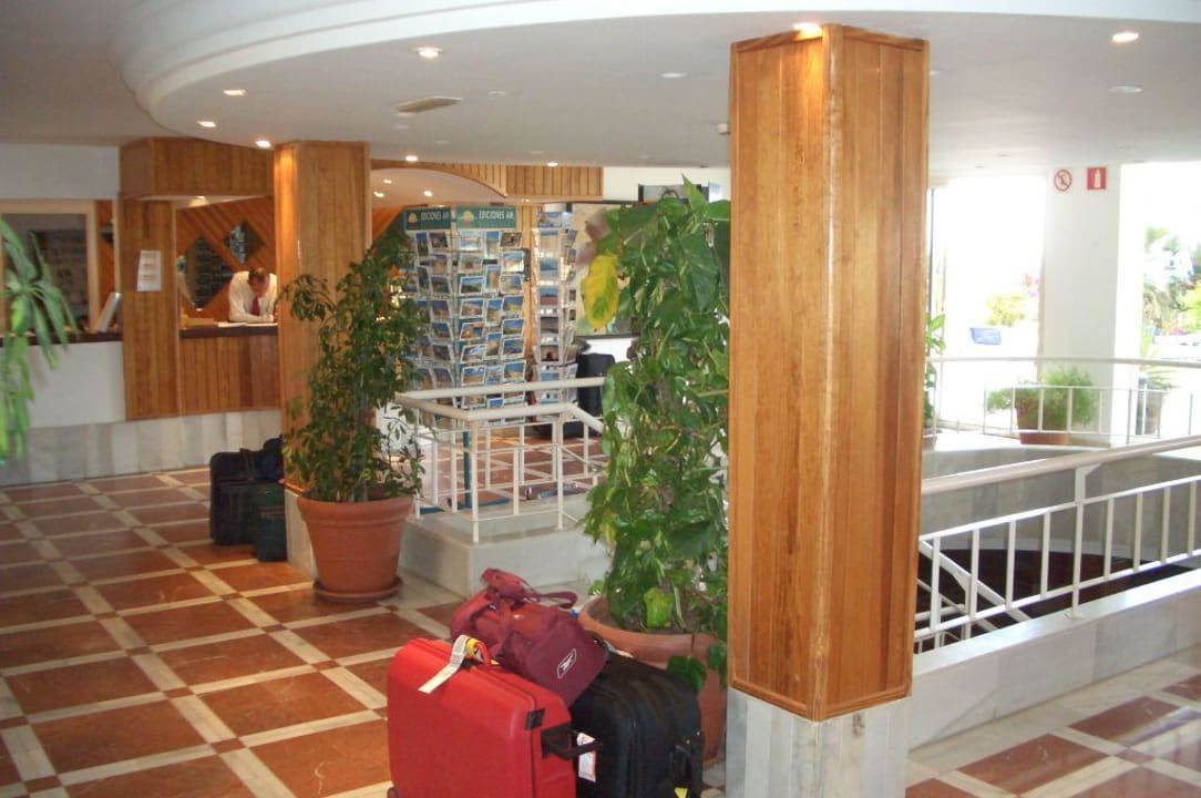 Lobby SBH Monica Beach Resort