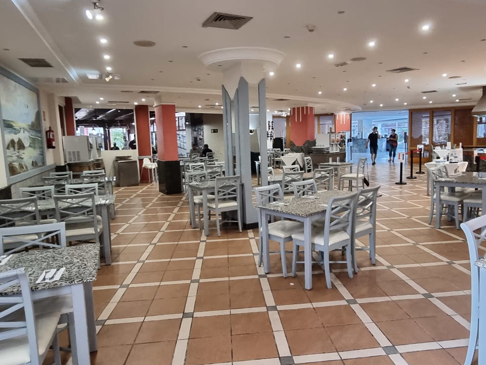 Gastro HL Miraflor Suites Hotel