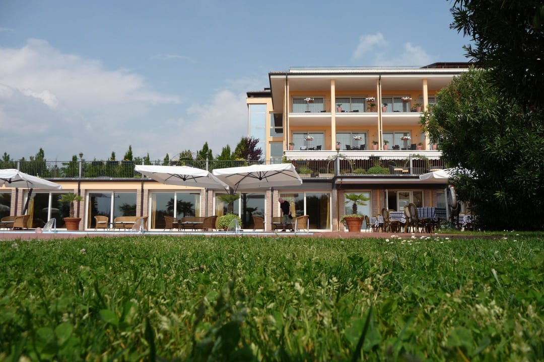 Über der Grasnarbe Boffenigo - The Golden Hour