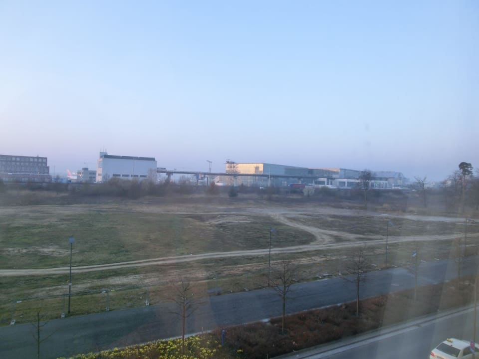 Zum Flughafen Park Inn by Radisson Frankfurt Airport