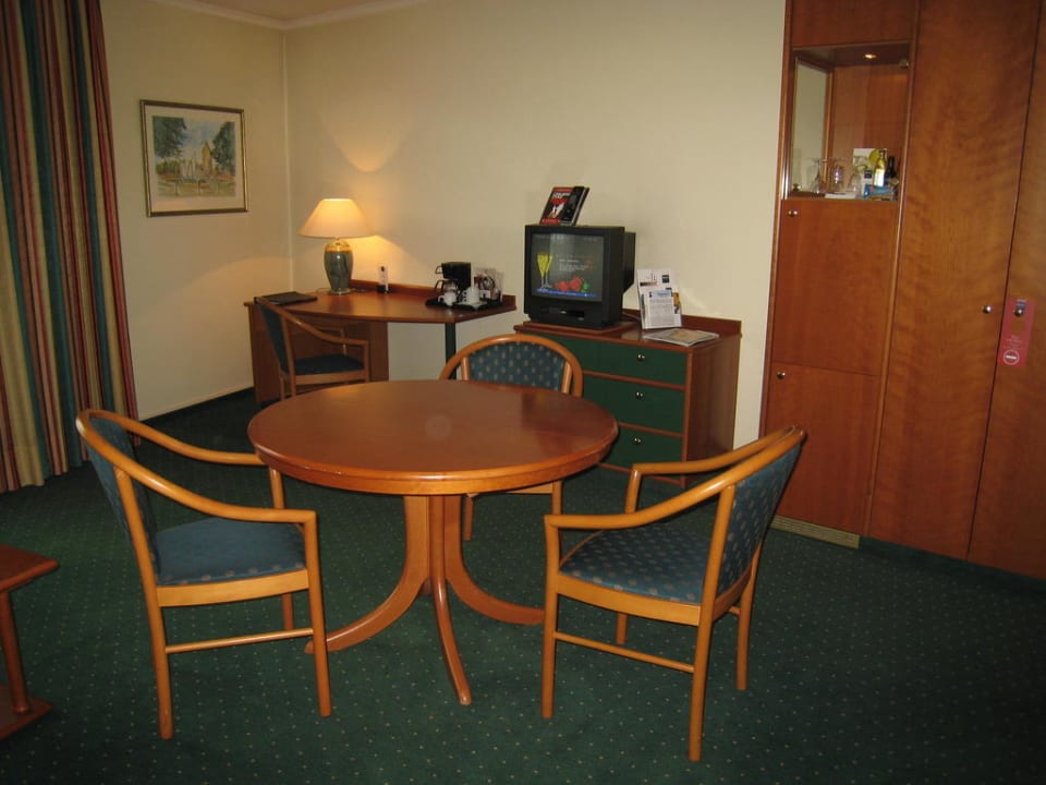 Junior Suite, Wohnzimmer Dorint Kongresshotel Mannheim