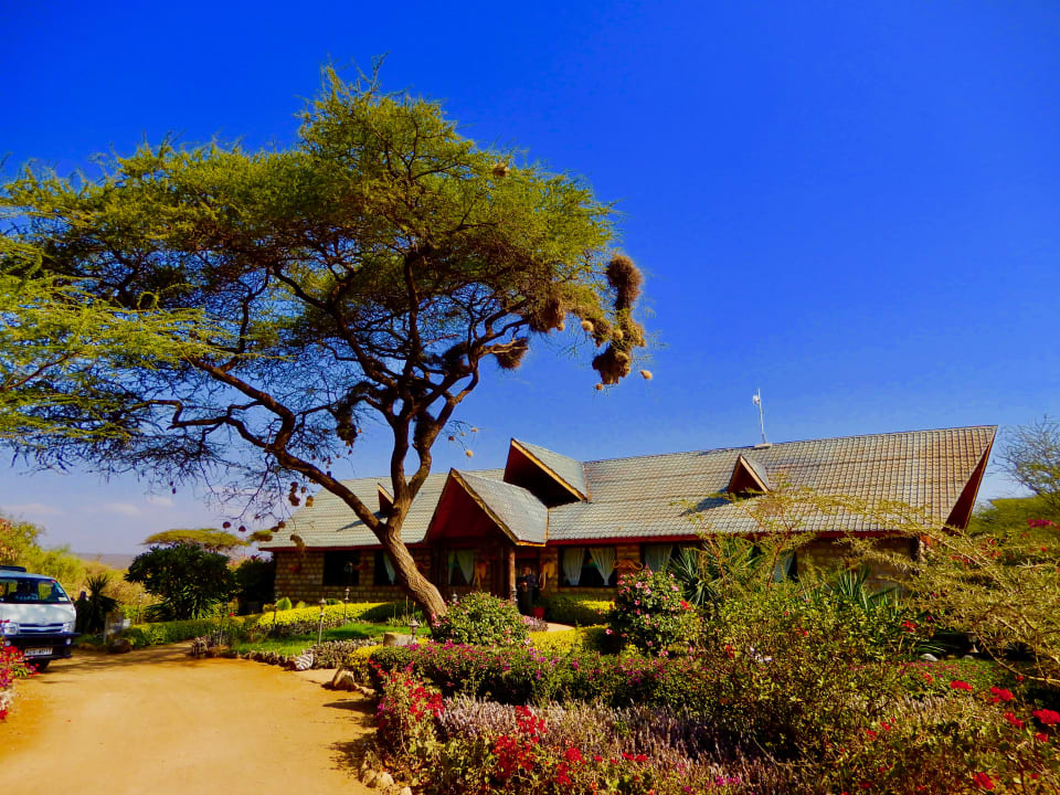 Außenansicht AA Lodge Amboseli