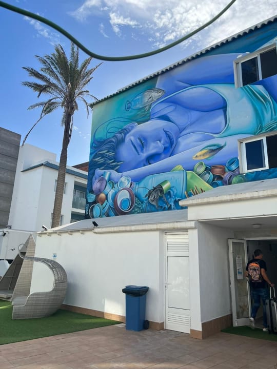 Außenansicht Surfing Colors