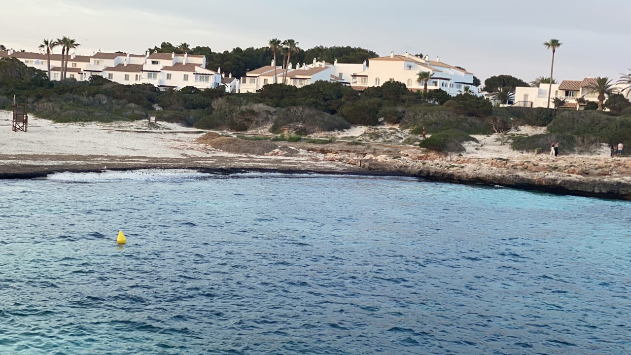 Außenansicht FERGUS Style Carema Beach