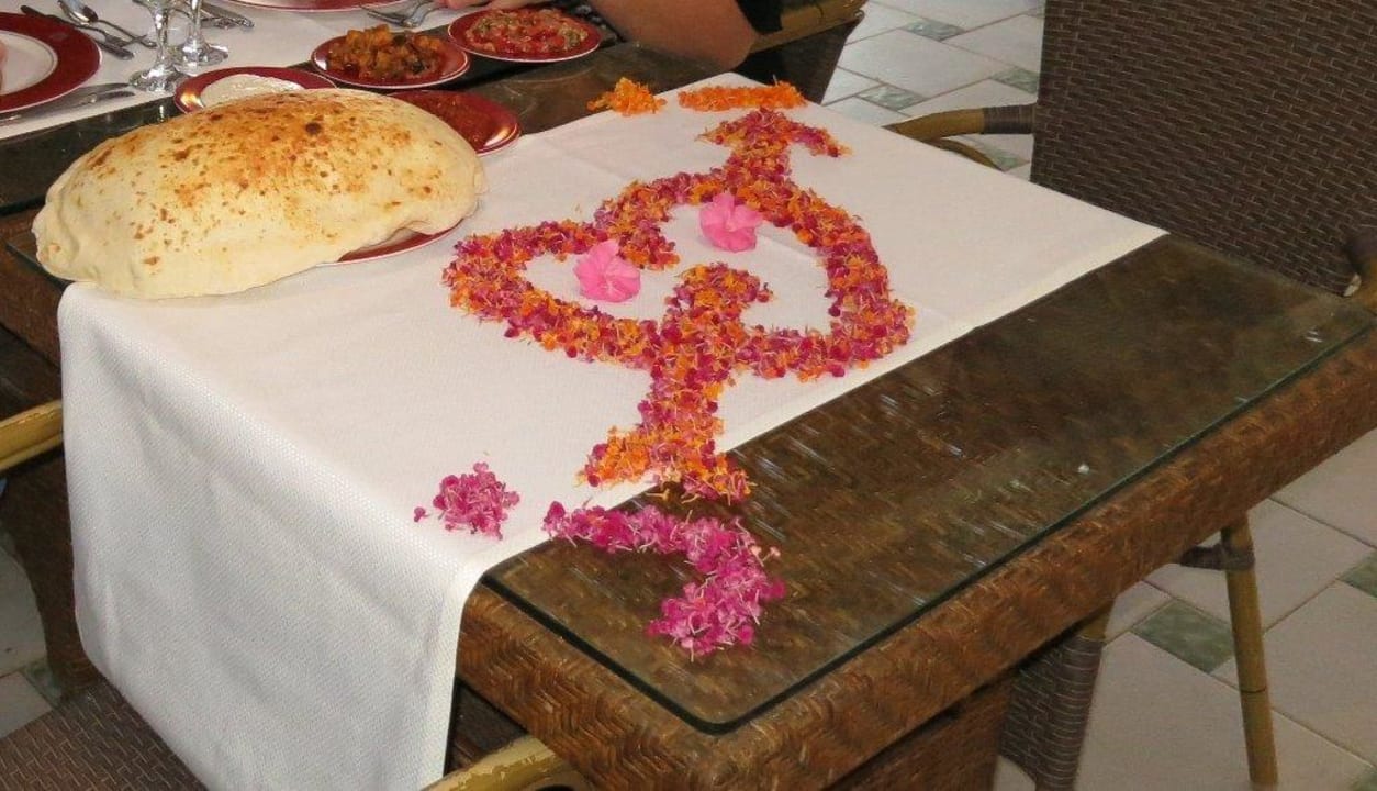 Geschmückter Tisch Crystal Paraiso Aqua Collection