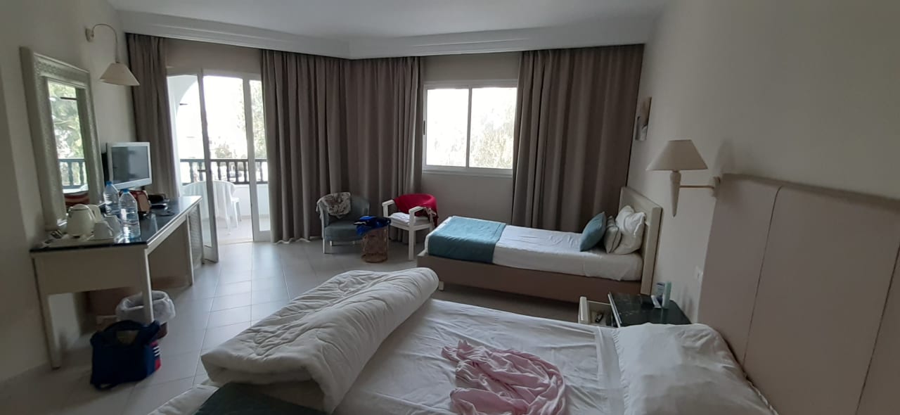 Zimmer Hotel Royal Nozha