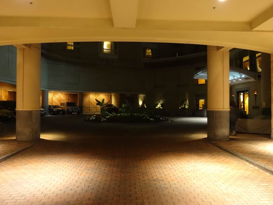 Einfahrt zum Eingangsbereich Hotel Marlowe