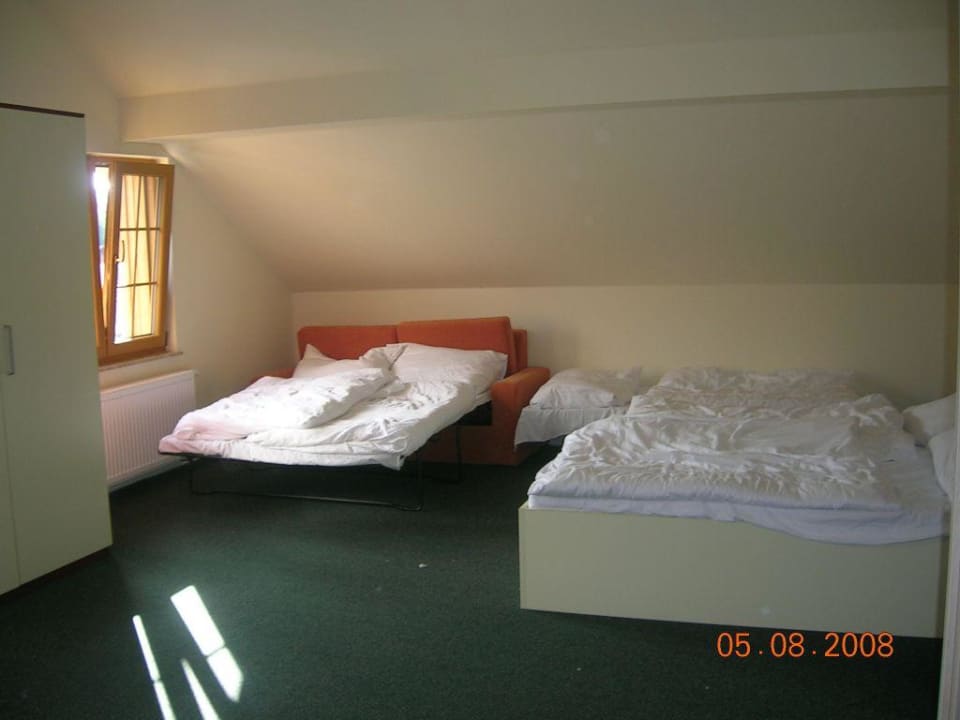 Zimmer - Doppelbett, Schlafsofa Hotel Ochsendorf