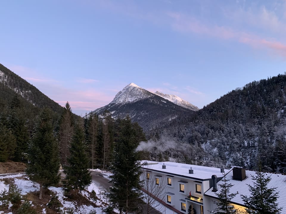 Ausblick Hotel Garni Isarlodge Wiesenhof