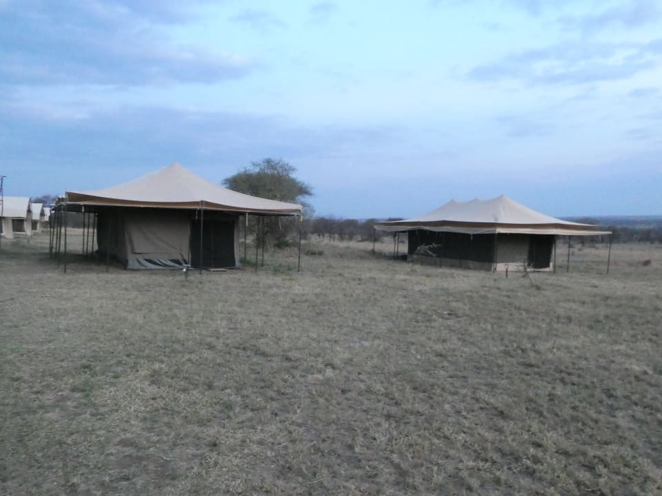 Außenansicht Serengeti Wildebeest Camp