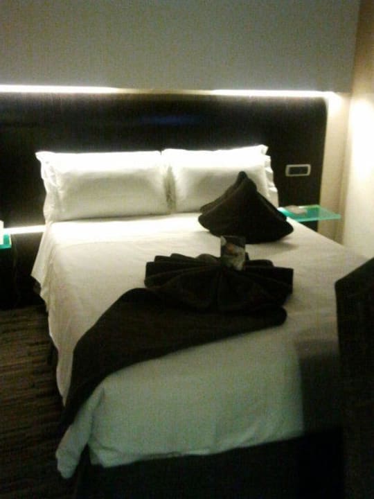 SINGLE BED Best Western Hotel Universo