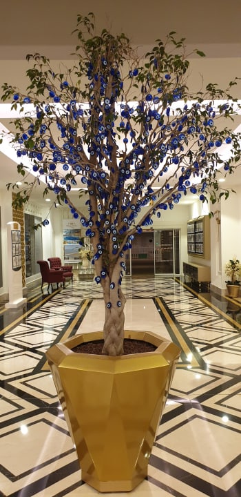 Lobby Mary Hotel Side